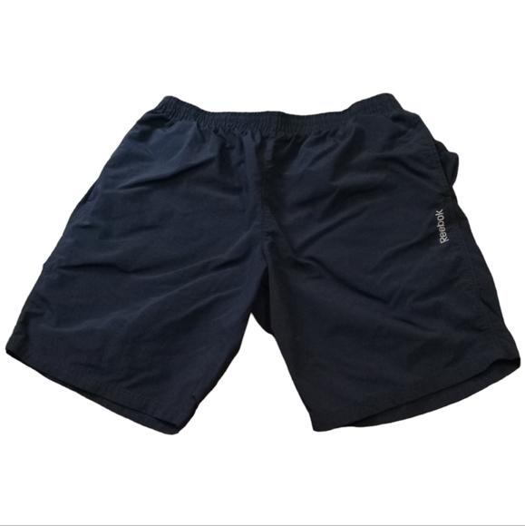 Reebok 100% nylon side, back pocket, elastic, drawstring mens athletic shorts. - Picture 2 of 5